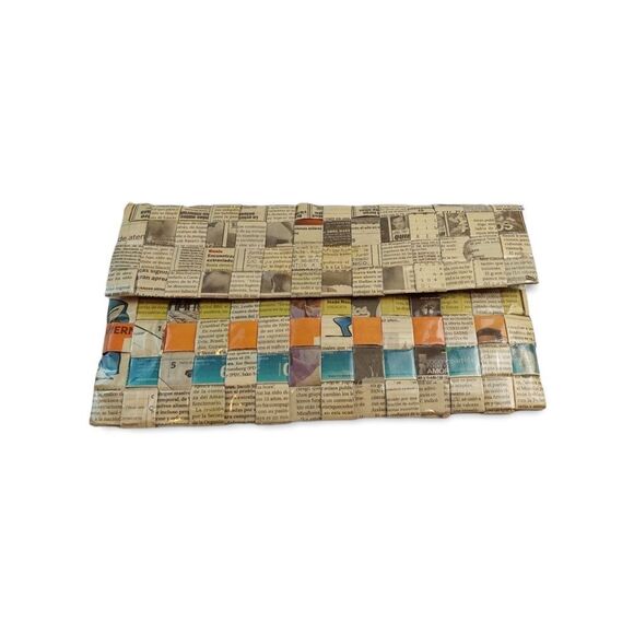 Women’s Recycled Newspaper Multicolor Art Handbag Crossbody With Chain - Picture 6 of 11